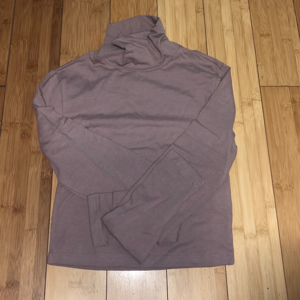 F21 Turtleneck